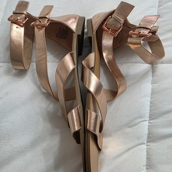 JustFab Women’s Rose Gold Strappy Sandals Size 9 - Picture 4 of 6